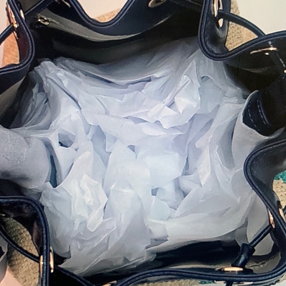 Anguilla Collection Marlowe Striped Drawstring Straw Bucket Shoulder - Picture 12 of 16